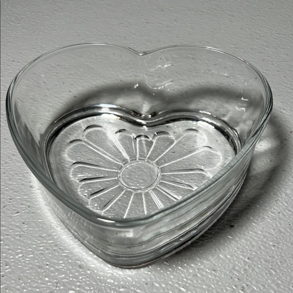 Heart-Shaped Glass Bowl Floral Design on Bottom